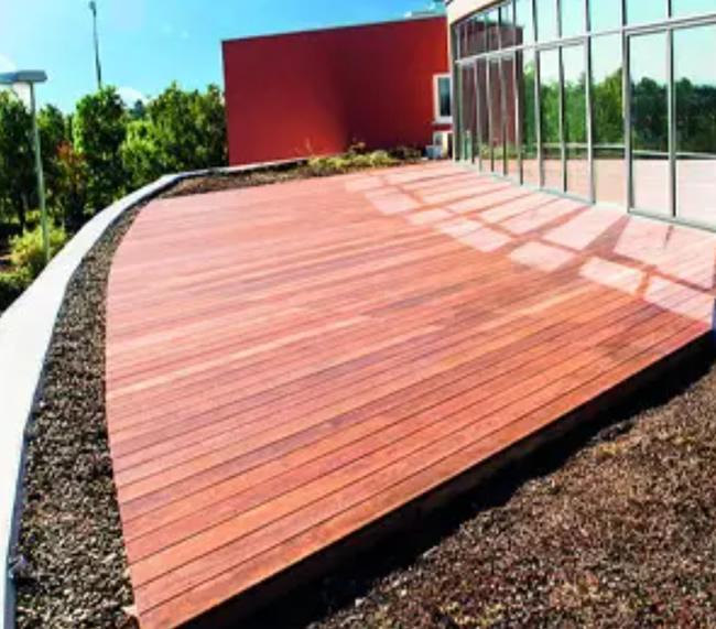 Holzterrasse